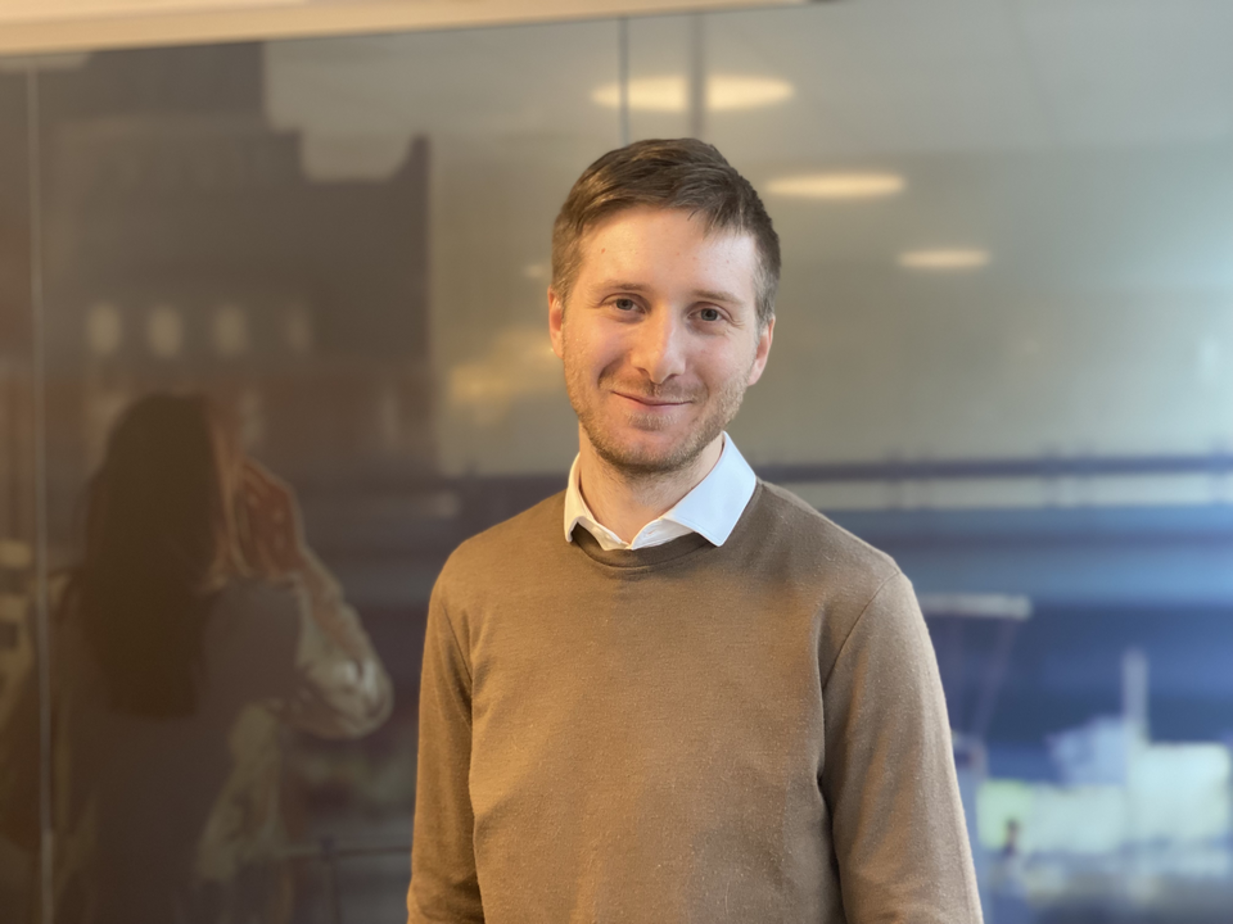 Louise Drue Andersen taler ved åbning af battericenter 2022