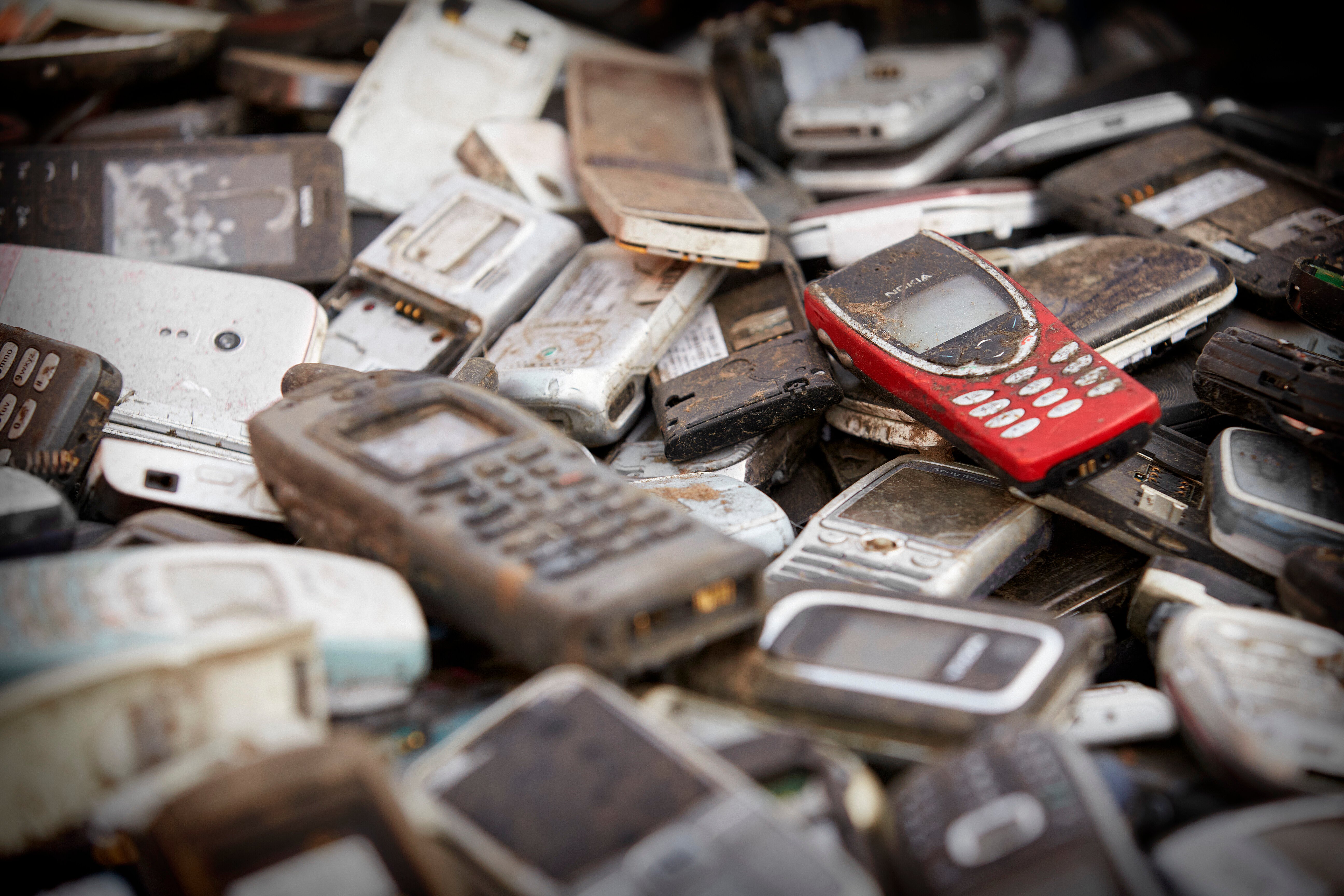 Gamle mobiltelefoner skal genbruges af Stena Recycling.