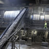Przenośnik taśmowy do transportu materiałów w zakładzie Stena Nordic Recycling Center