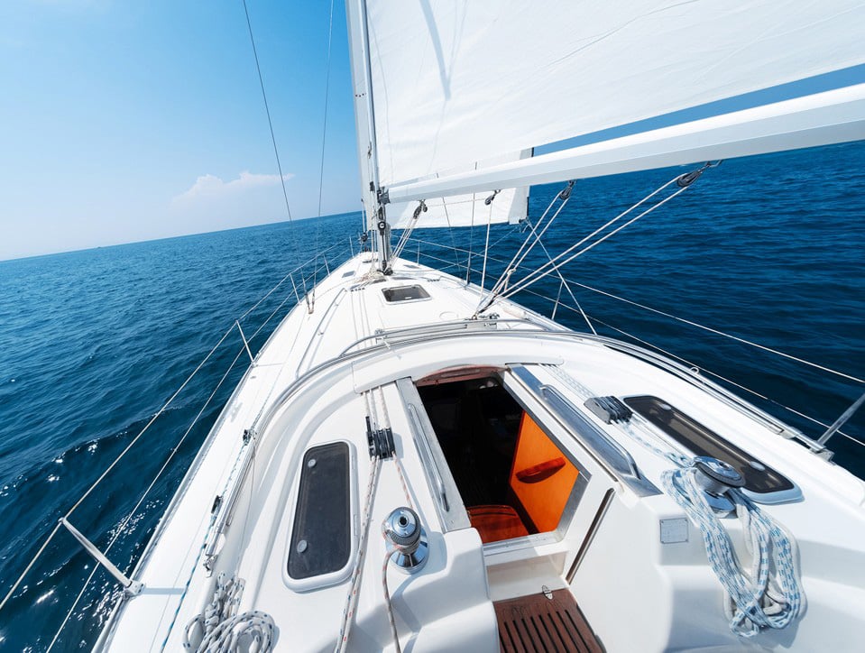 Komposiittia käytetään muun muassa veneiden rakennusmateriaalina.