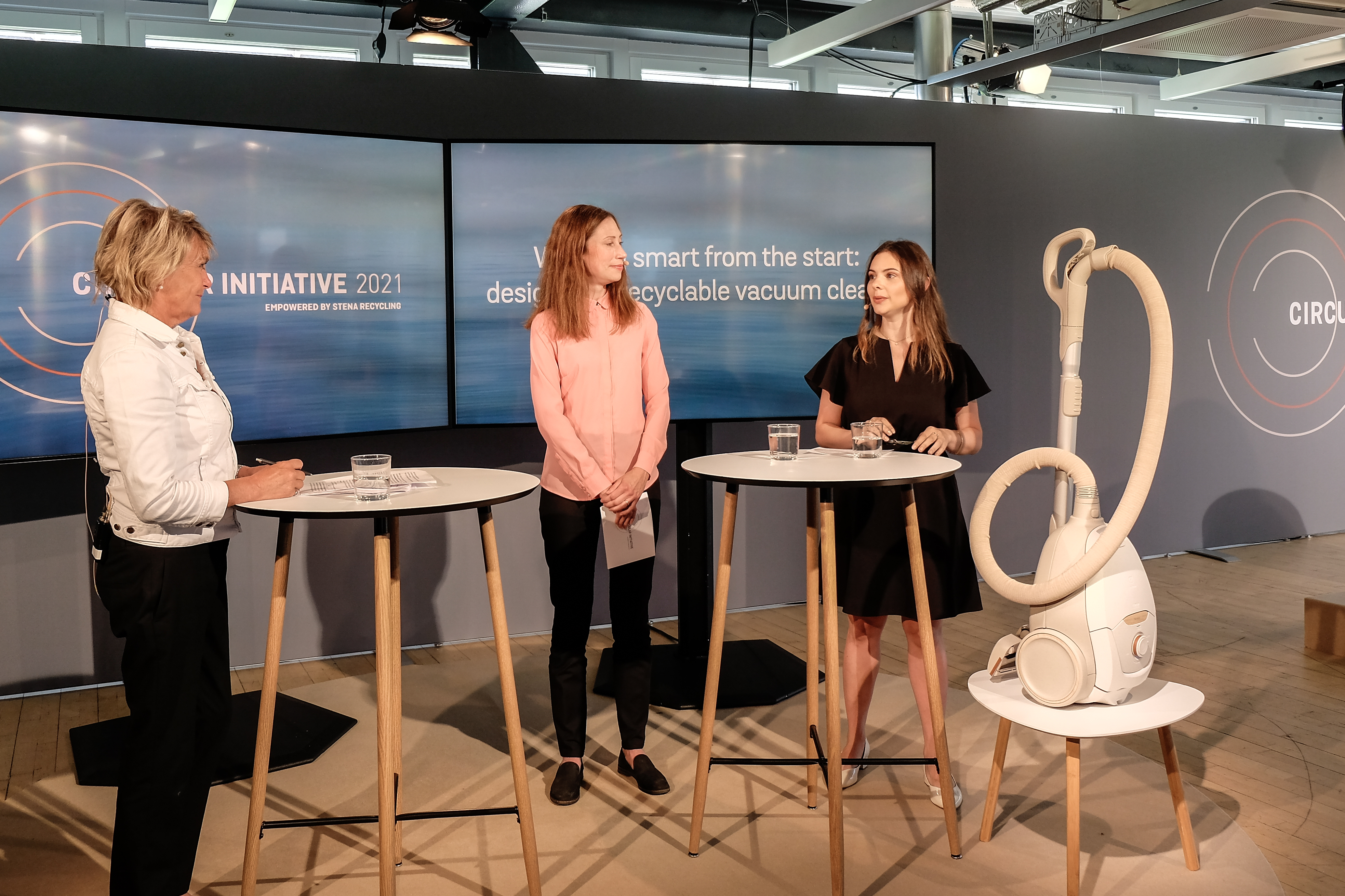 Stena Recycling anställda talar om samarbetet med Electrolux på eventet Circular Initiative, 2020
