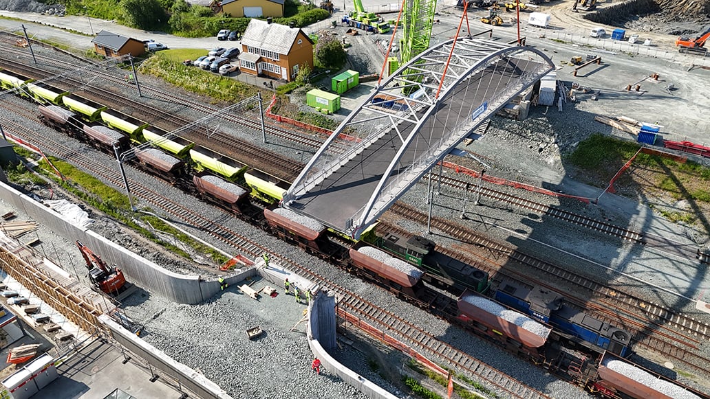 aluminium bridge from above