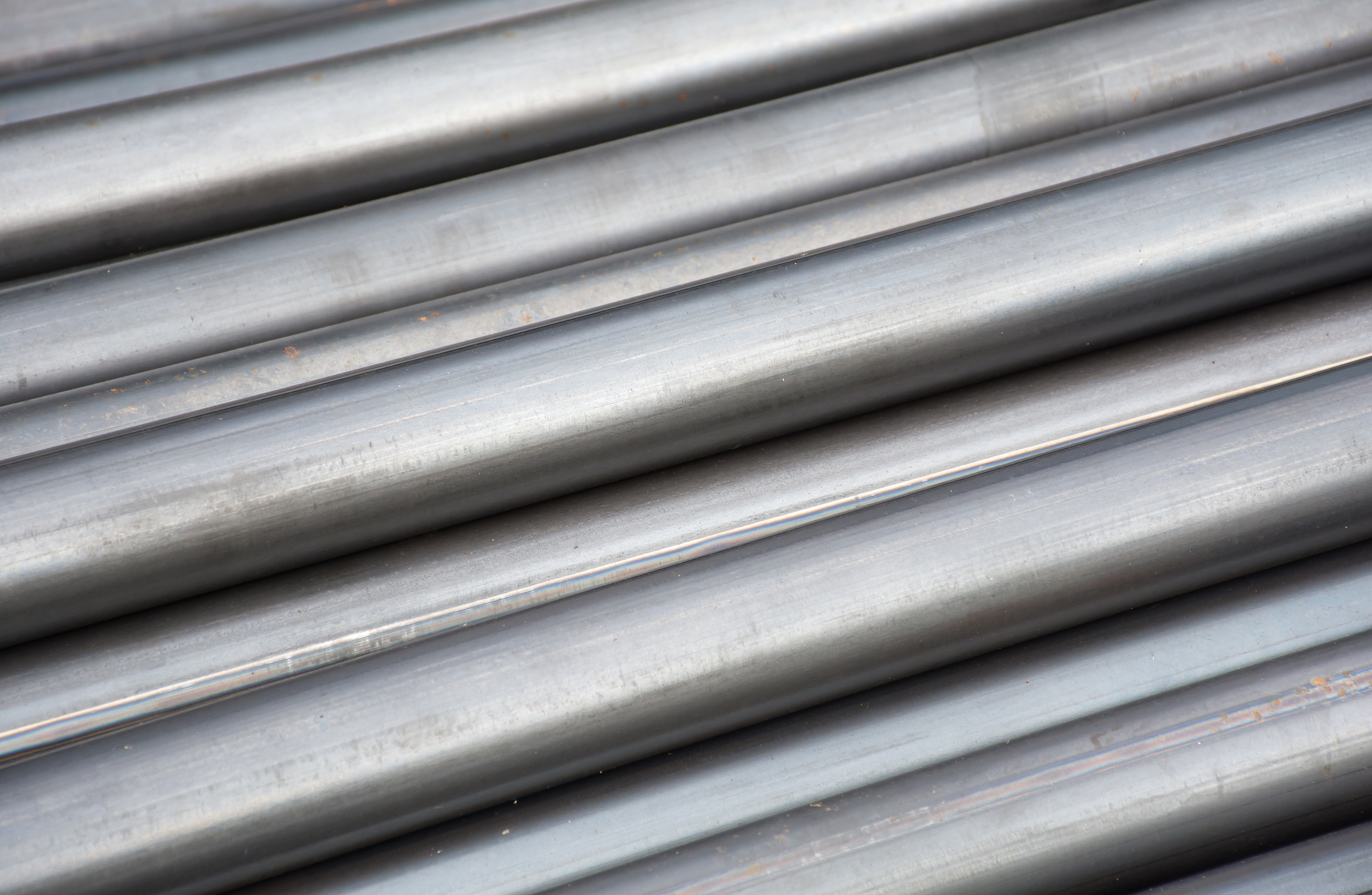 Närbild av metallrör
