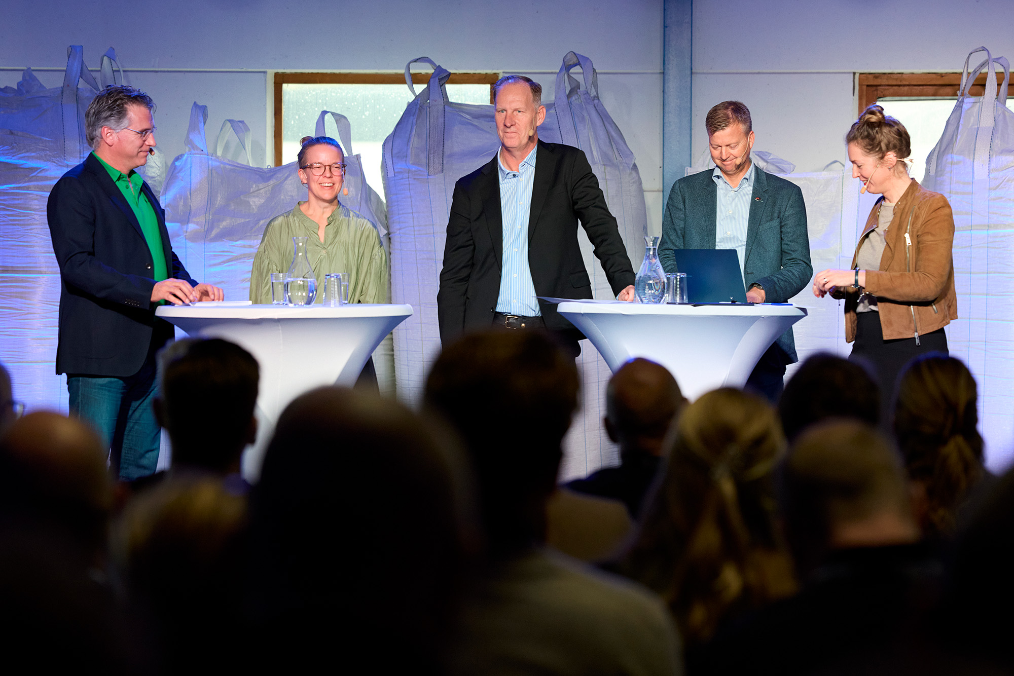 panelsamtal under invigningsevent i Lanna