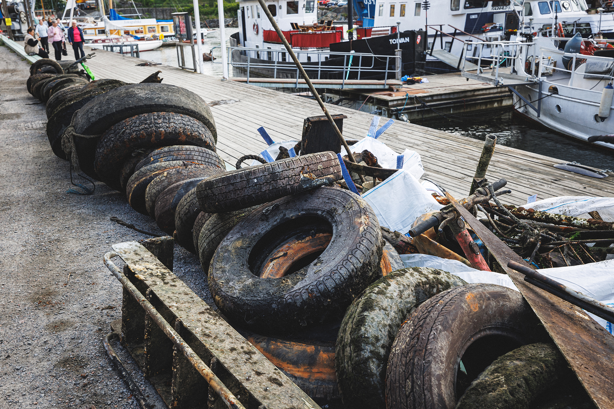 Skräp insamlat under Sweden Re:Imagineds skräpplockardag