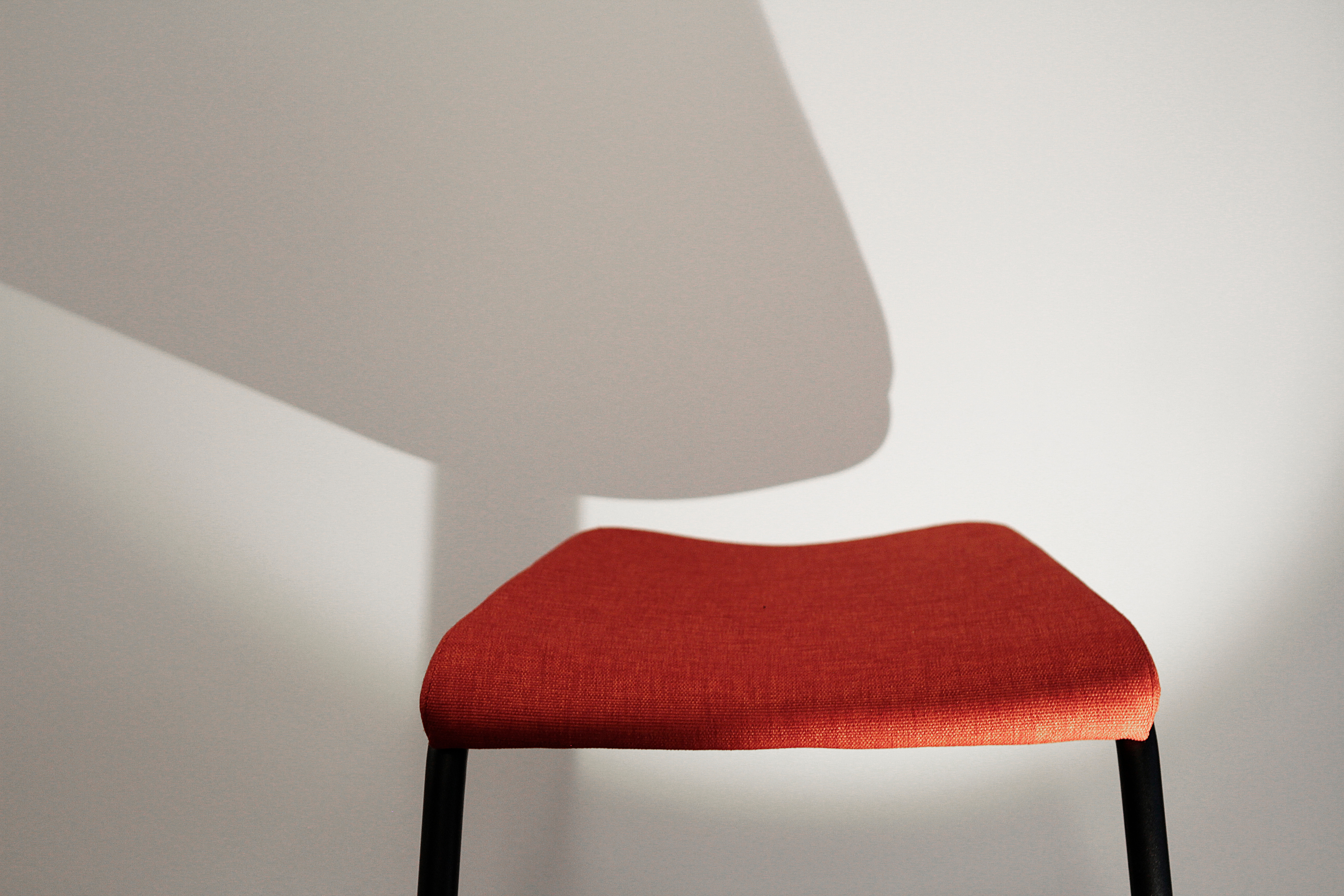 Rebench, sprzęt biurowy, meble