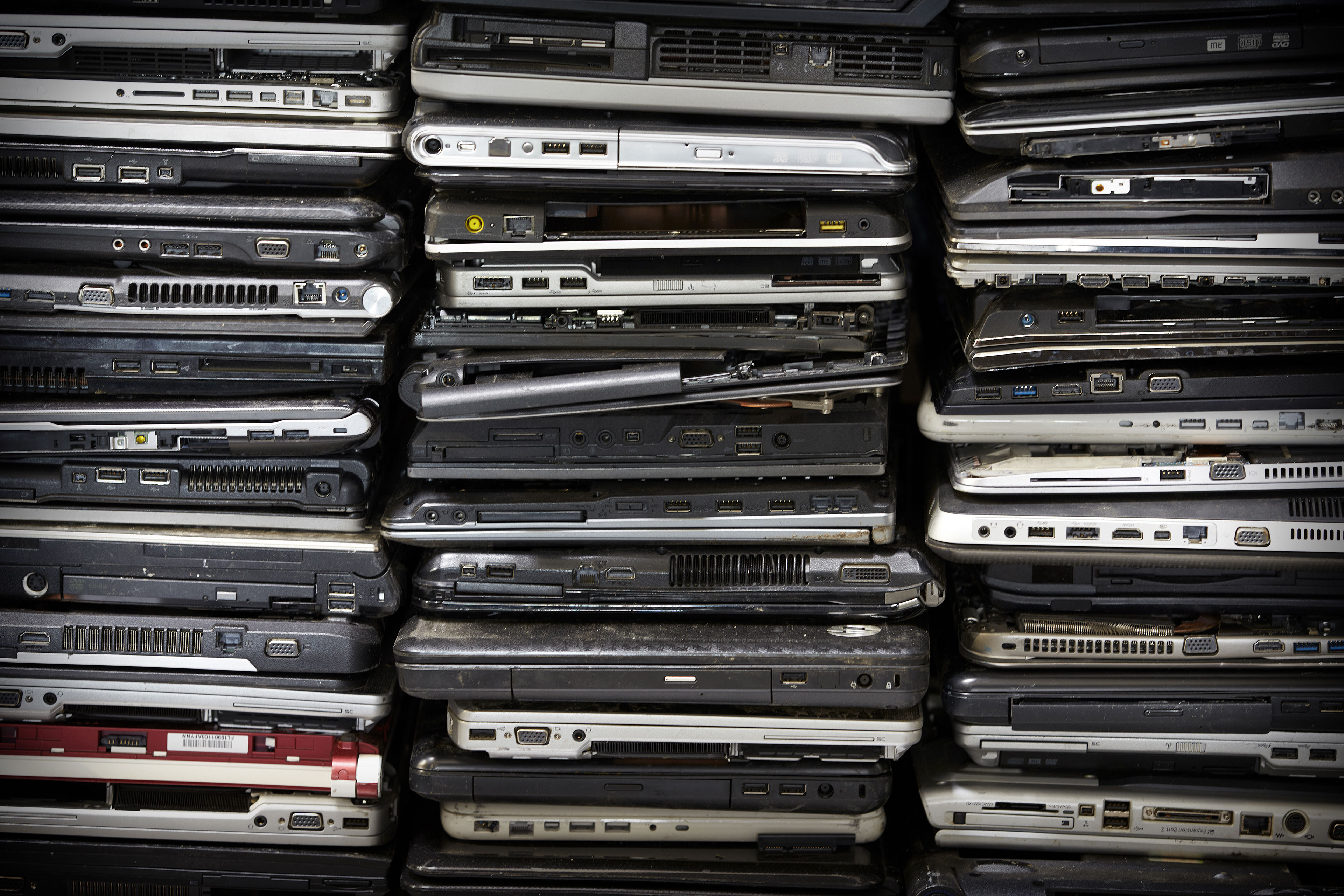 Afhentning af elektronikaffald og bortskaffelse af elektronikaffald ved Stena Recycling