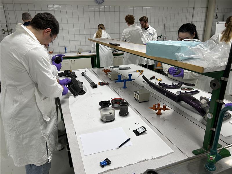 Studenter från Högskolan i Halmstad på besök hos Stena Recycling