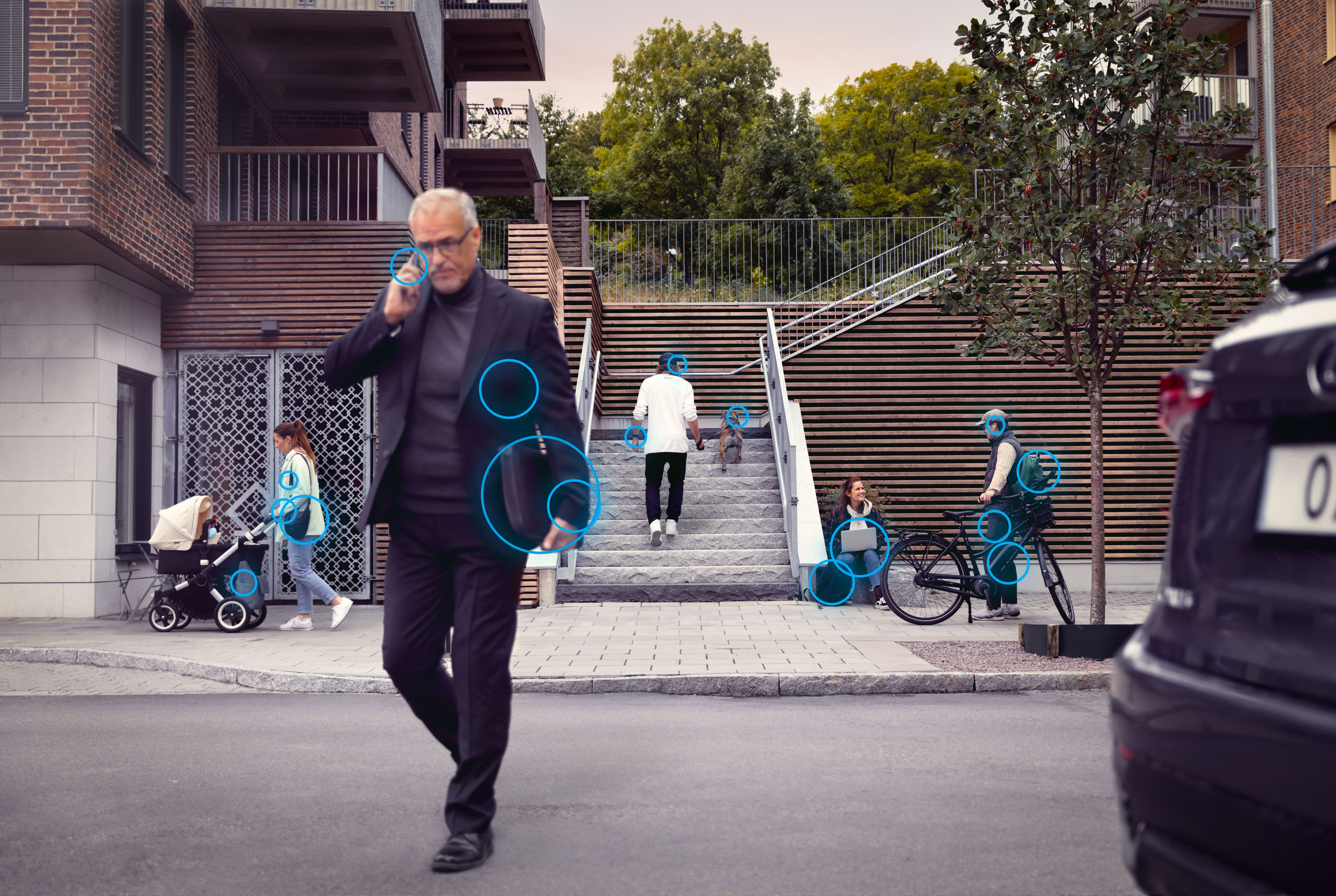 Street image with circles showing batteries